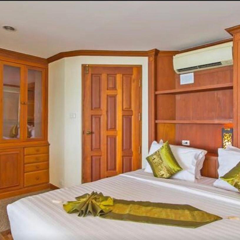 Goodwill Beach House Patong Exteriör bild